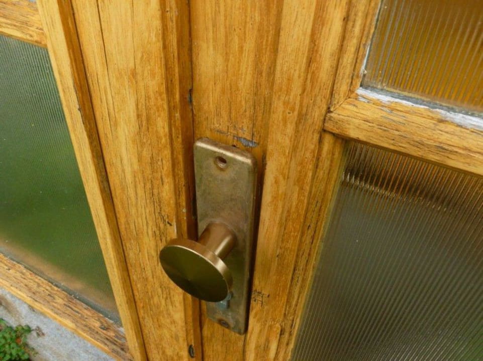 Tür der Terrasse.  Appartements Ferienland Sonnenwald