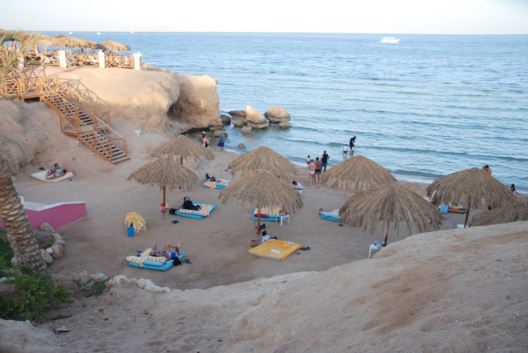 Malutka plaża Safir Sharm Waterfalls Resort