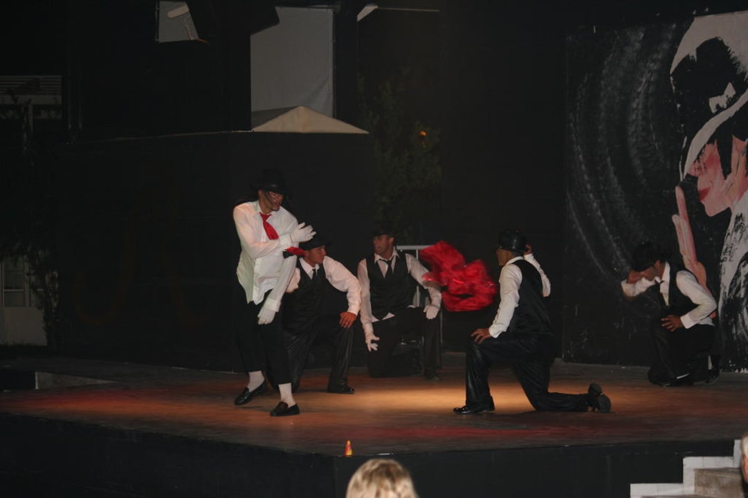 Animation Aufführung von Michael Jackson Asteria Collection Side