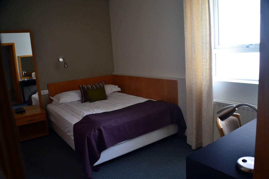 Großes, ruhiges Zimmer 22 Hill Hotel