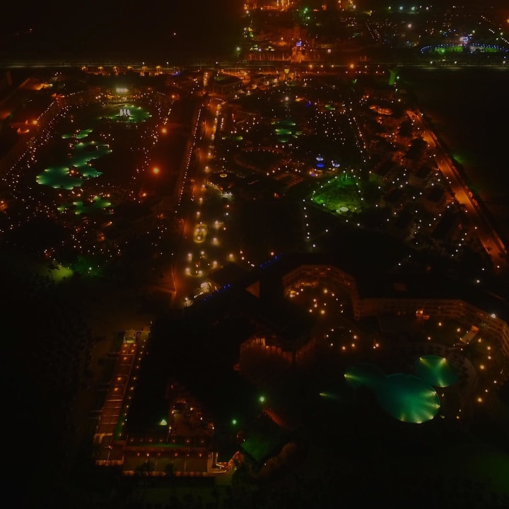 Hotel bei Nacht Pickalbatros Aqua Park Resort - Hurghada