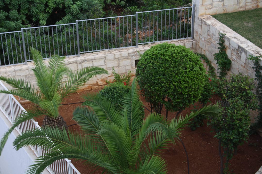 In der Anlage Grand Hotel Holiday Resort