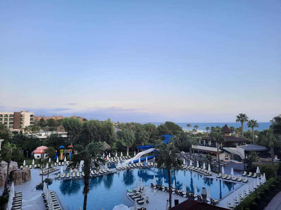 Pool Bella Resort & Spa