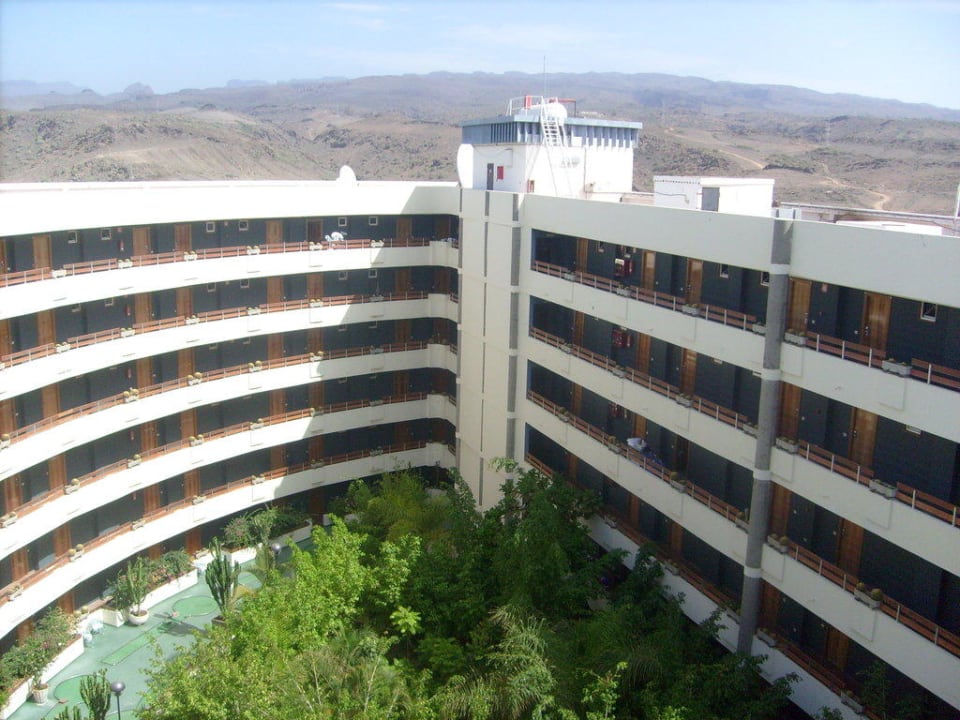 Vom Dach ins Hotelinnere Bull Escorial & Spa