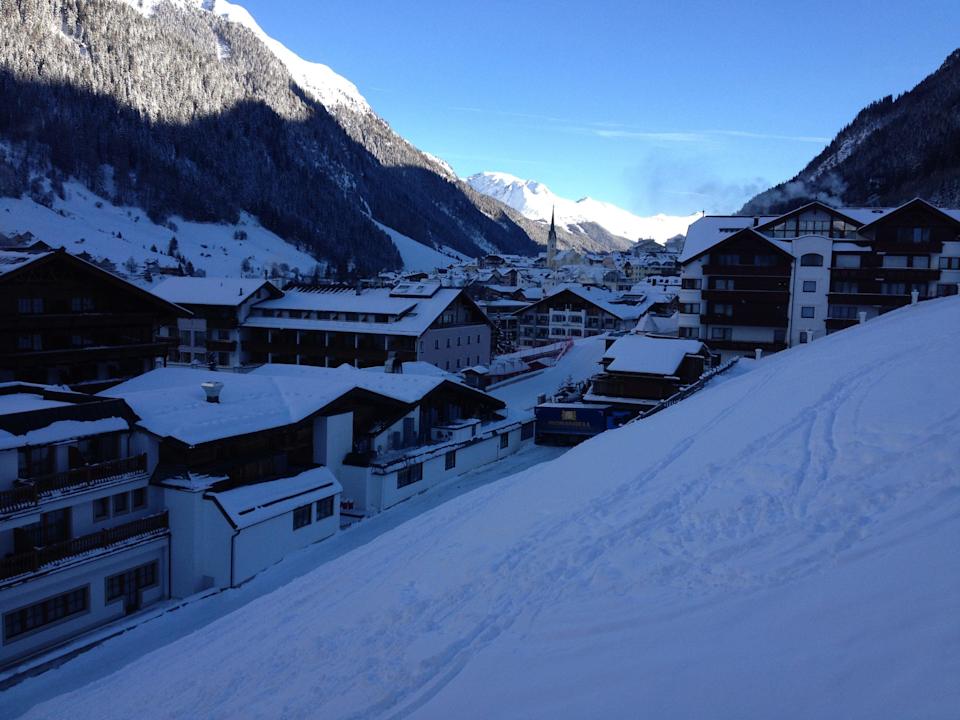 Zimmeraussicht Hotel Garni Chasa Sulai