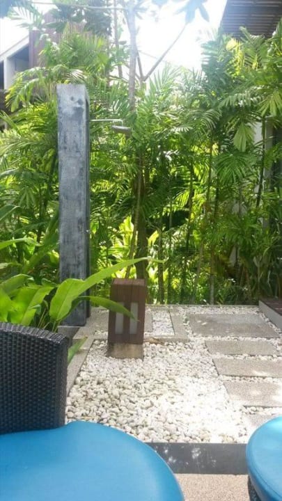 Außendusche Poolvilla Ramada Khao Lak Resort