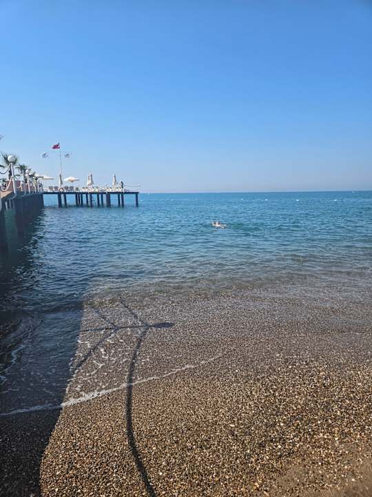 Strand Royal Wings Hotel