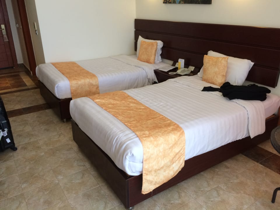 Zimmer Three Corners Equinox Beach Resort