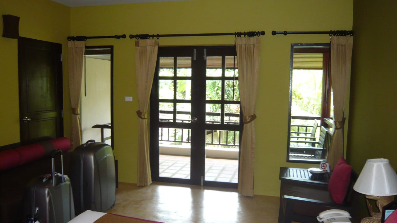 Zimmer 233: Blick auf Terrasse Hotel Baan Chaweng Beach Resort & Spa