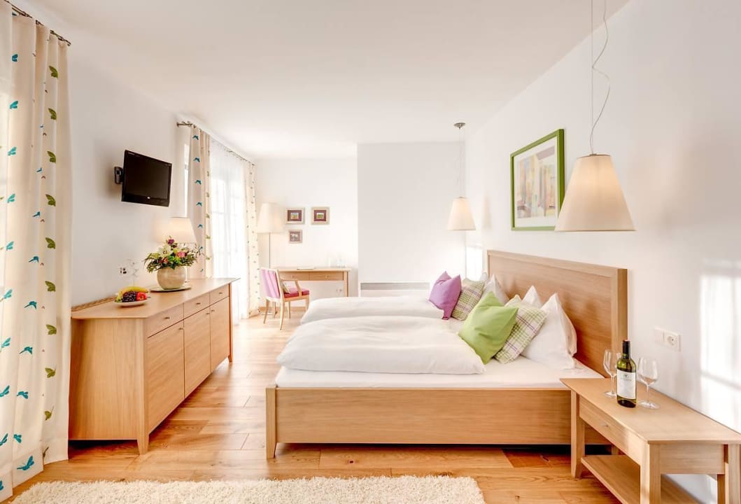 Doppelzimmer Deluxe Winzerhof Schindler