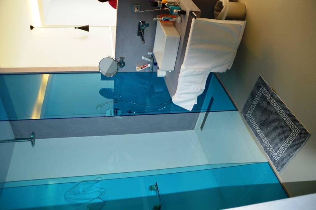 Doppeldusche mit Waschbecken Corissia Beach Hotel