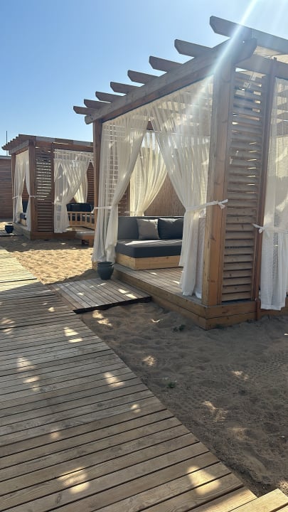 Strand Jacaranda Luxury Resort