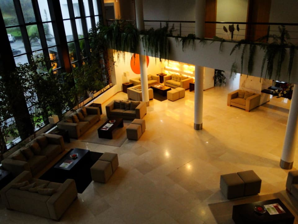 Lobby Caloura Hotel Resort