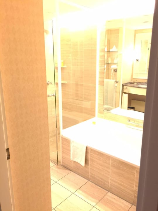 Blick ins Bad Hyatt Regency Köln