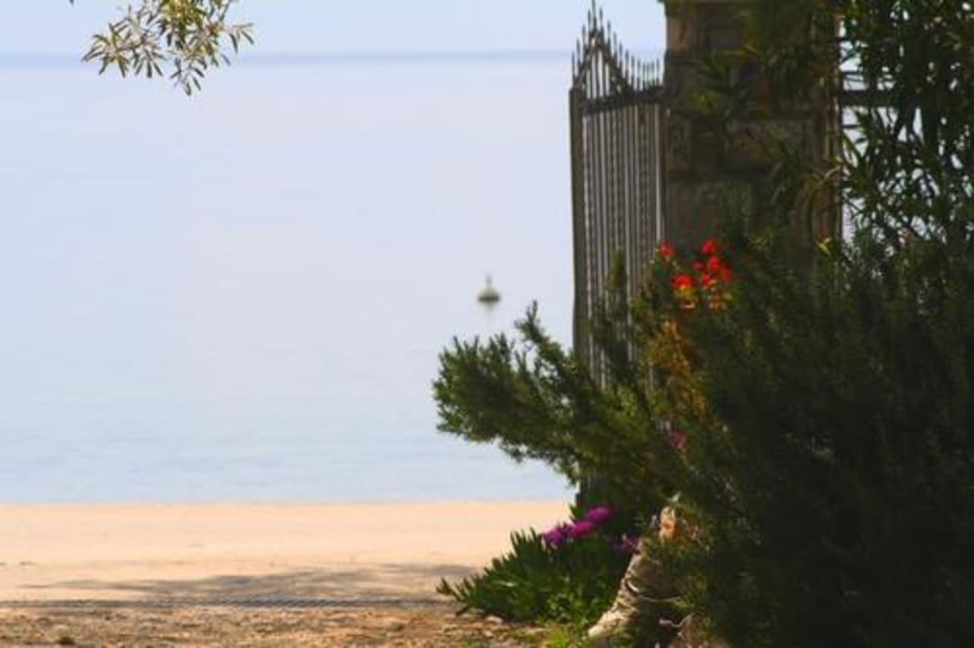 Our entrance Platanofylla Studios & Apartments