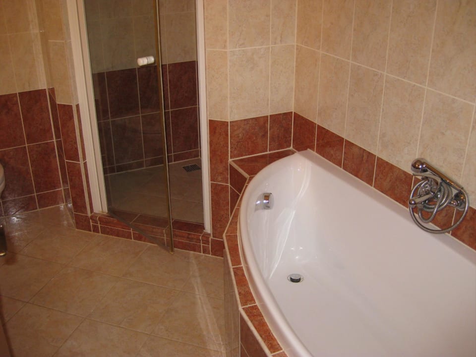 Bad in 1A Zimmer Hotel Bajkal