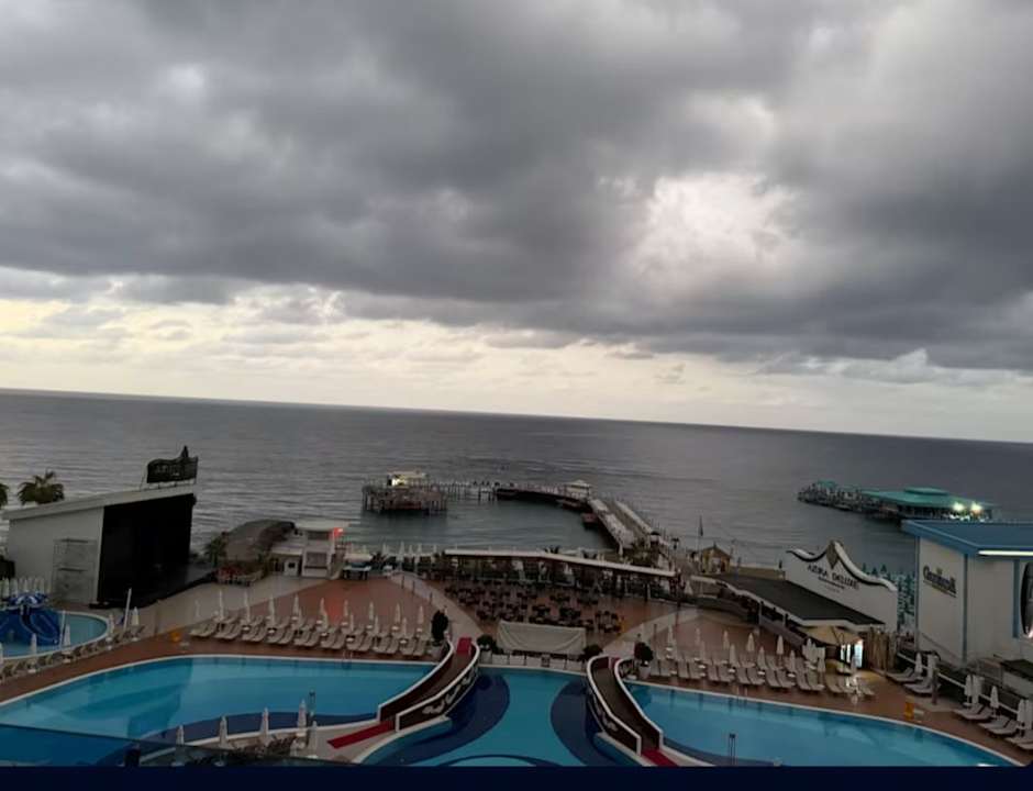 Ausblick Azura Deluxe Resort & Spa Hotel