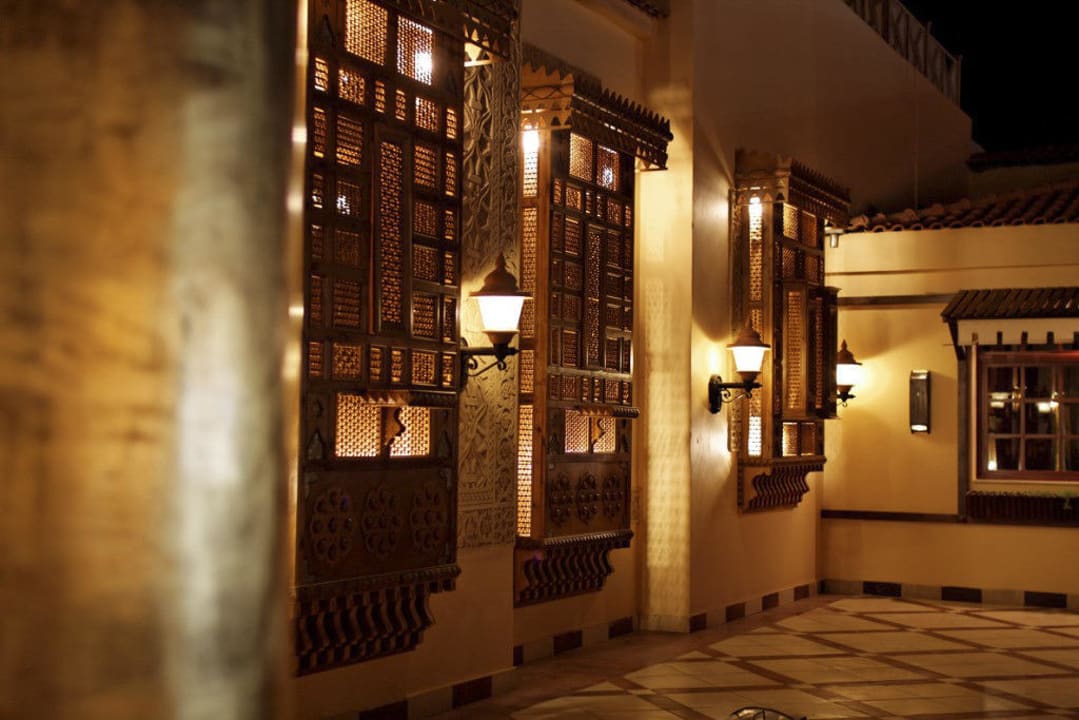 Die Fenster der Rezeptionshalle Pickalbatros Dana Beach Resort - Hurghada