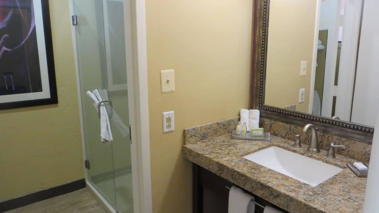 Bad Best Western Hotel View of Lake Powell