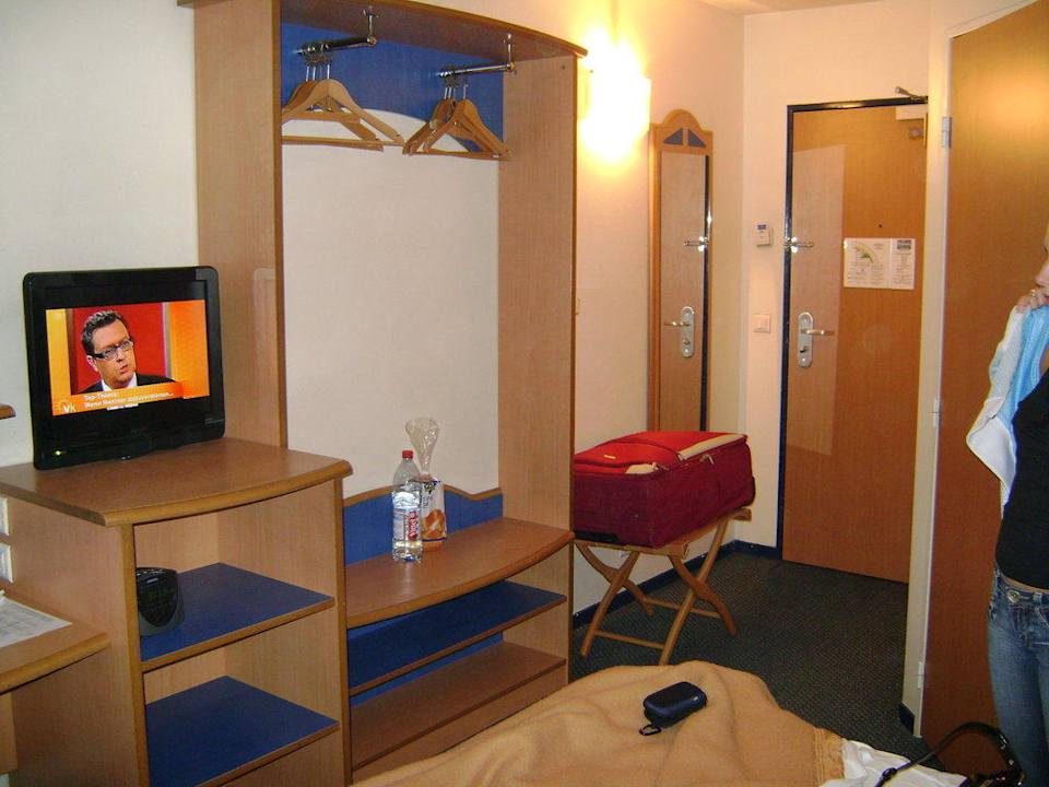 Zimmer vom Bett aus Hotel Pavillion d'Italie