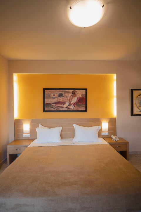 Zimmer Hotel Molos Bay