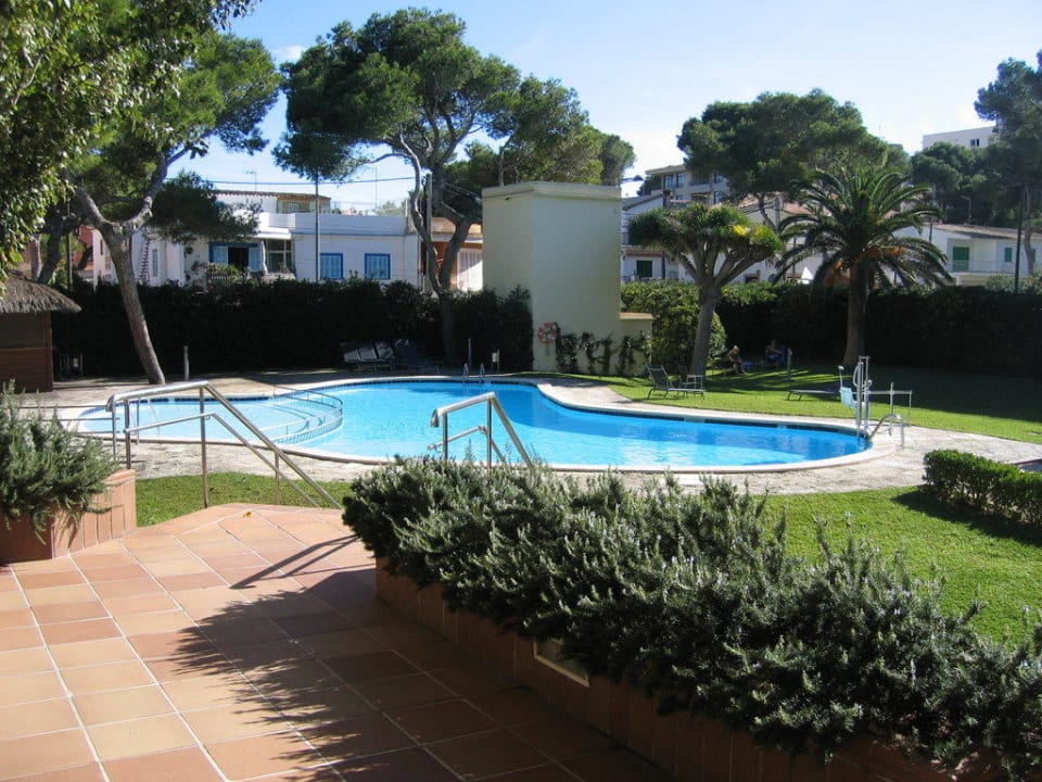 Teil Garten mit Pool AYA Seahotel - Adults only