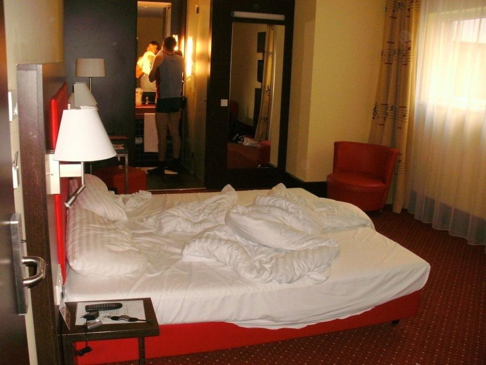 Zimmer mit Bad Best Western Plus Amedia Art Salzburg