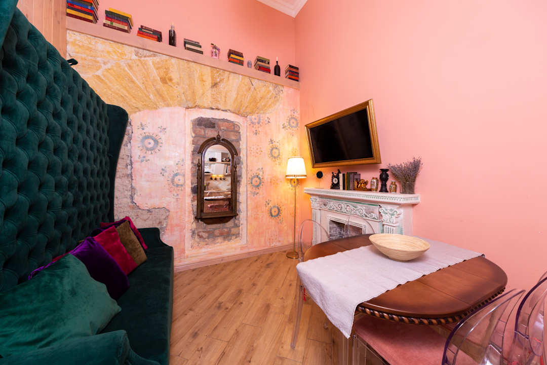 Zimmer Boutique apartments Mason in historical Odessa