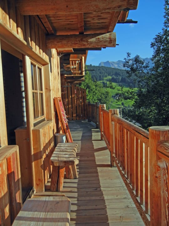 Balkon Hüttendorf Maria Alm