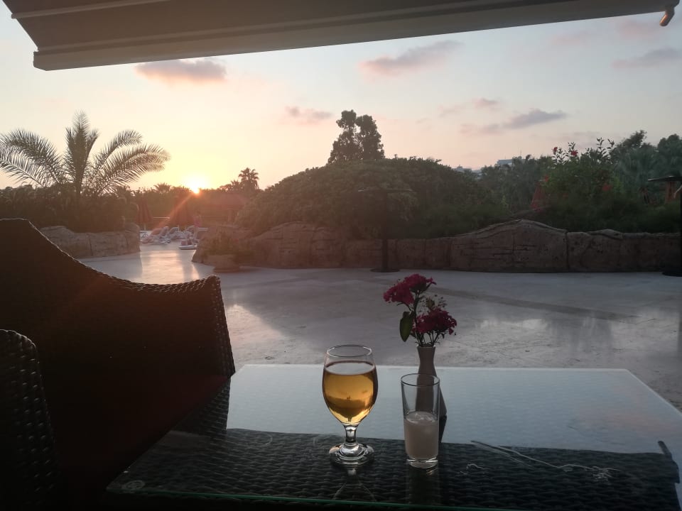 Gastro Starlight Resort Hotel