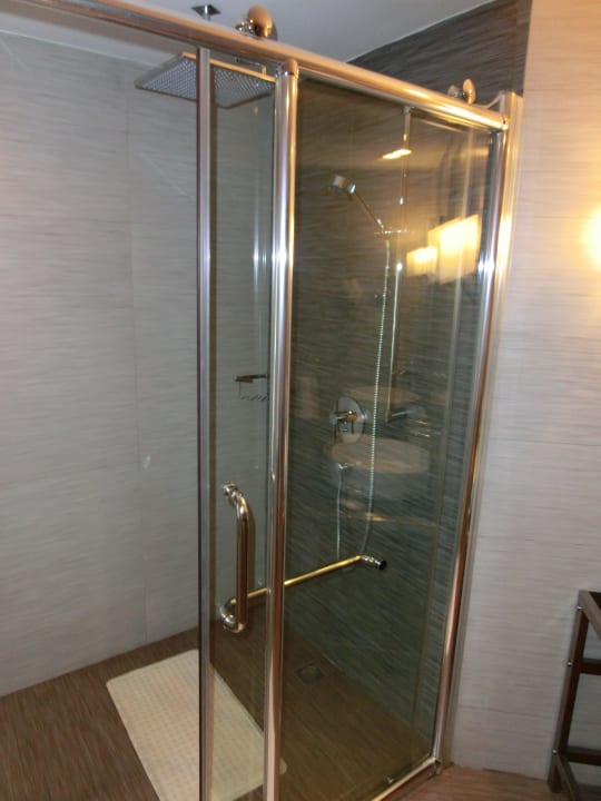 Dusche Kuramathi Maldives