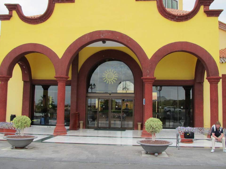 Eingang Bahia Principe Sunlight Costa Adeje