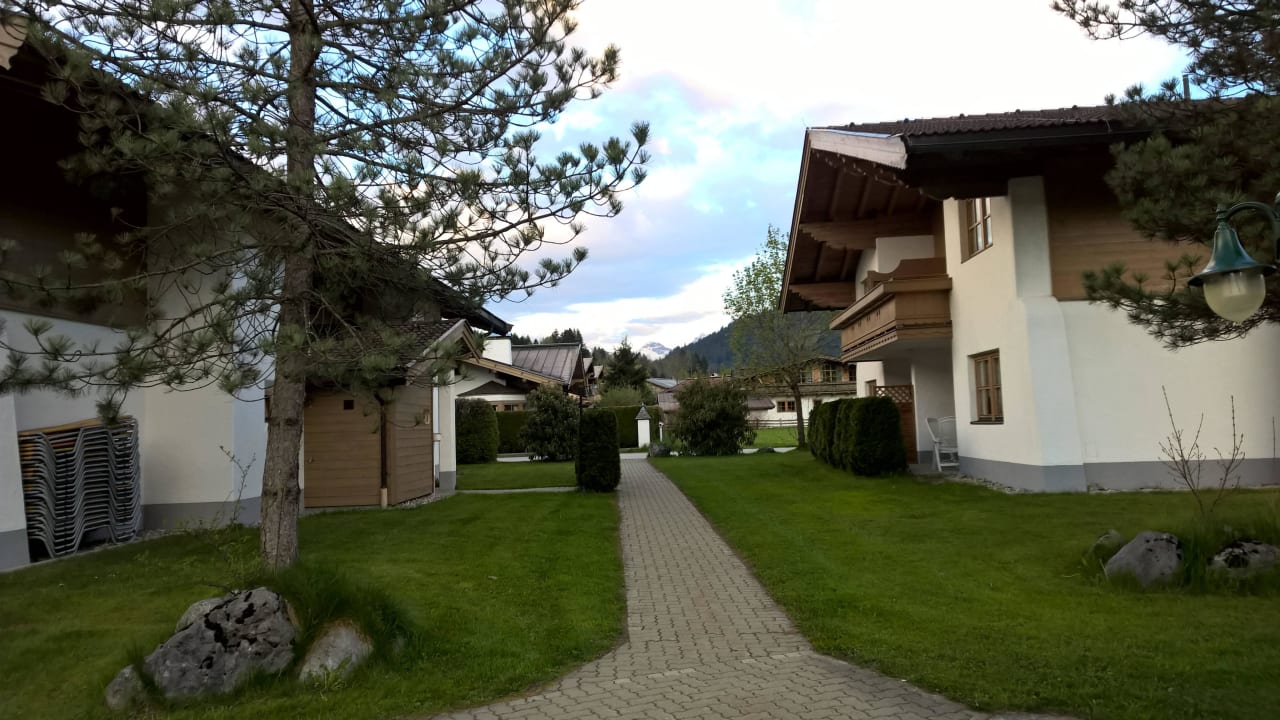Zu den Chalets Lisi Family Hotel Reith bei Kitzbühel