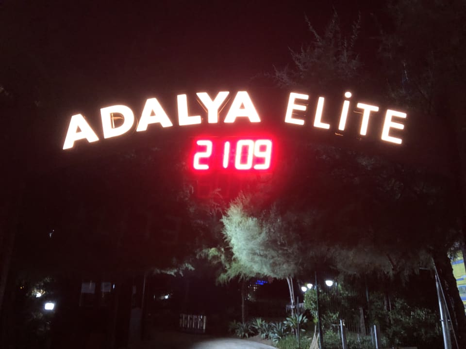 Garten Adalya Elite Lara