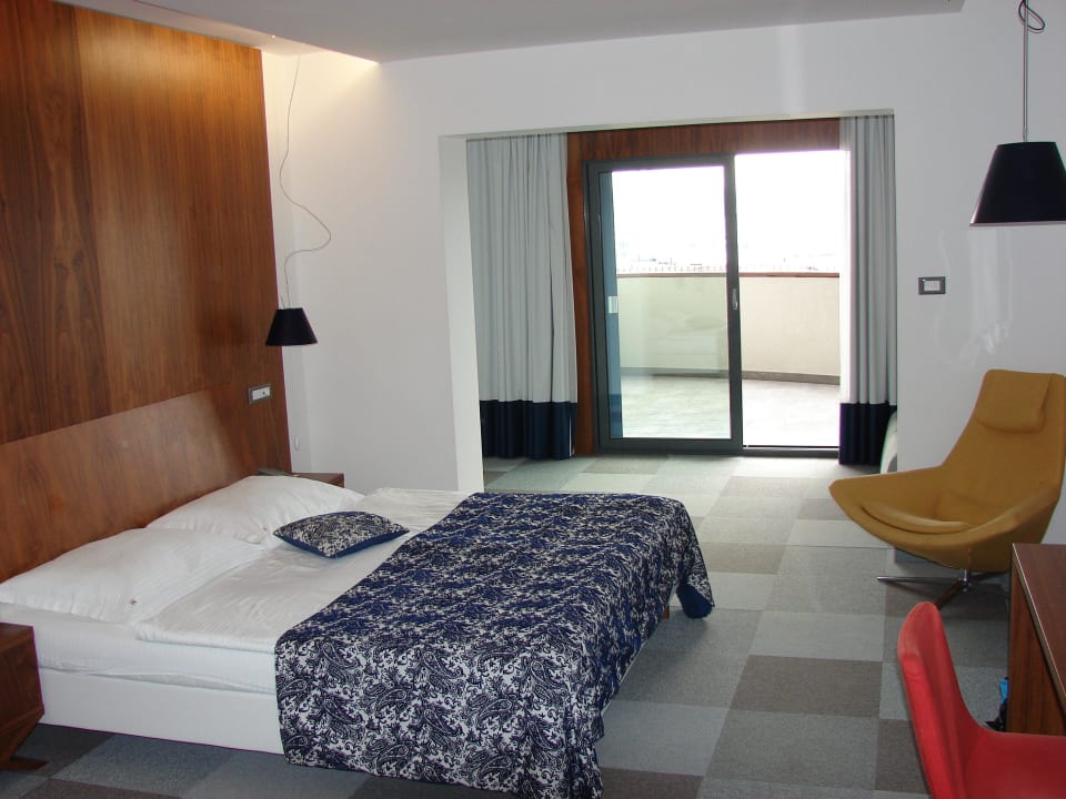 Geräumiges Doppelzimmer Hotel IN Biograd
