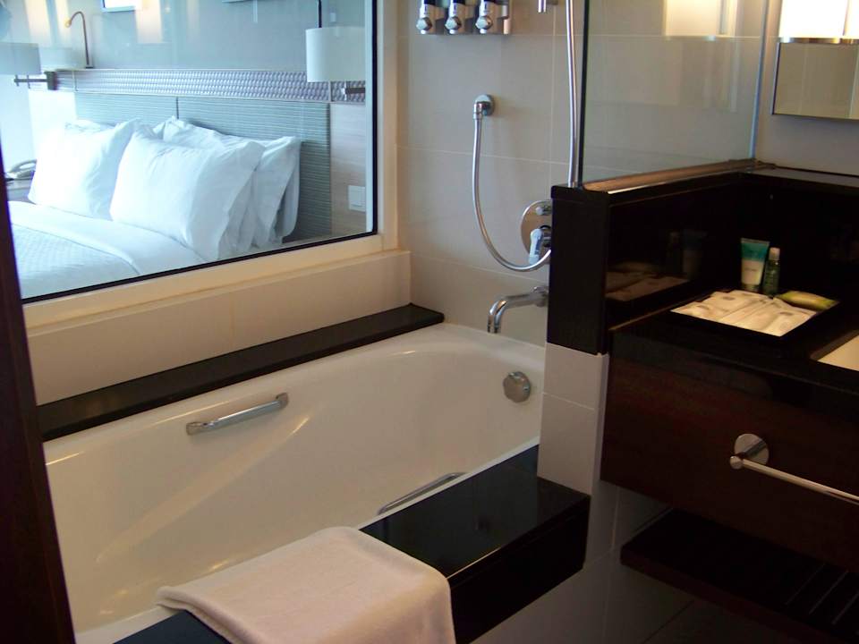 Bad Hotel Four Points by Sheraton Sandakan