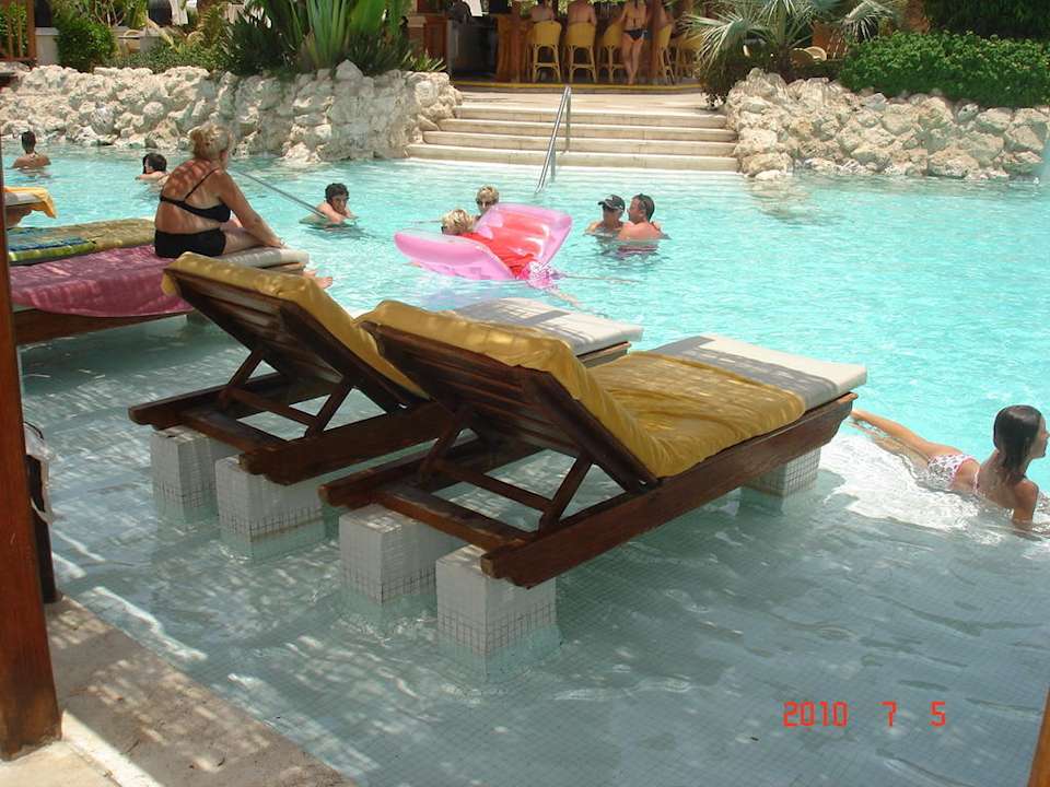 Hier nochmal die Wasserliegen  Ghazala Gardens