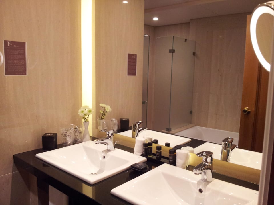 Bad Teilansicht Hotel The Cliff Bay (PortoBay)