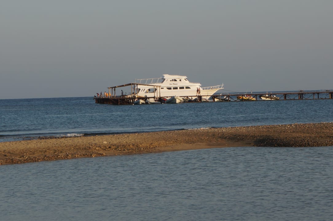 Tauchboot Three Corners Equinox Beach Resort