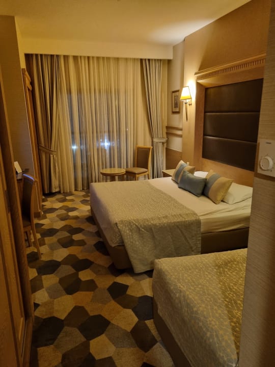 Zimmer Fame Residence Lara & Spa