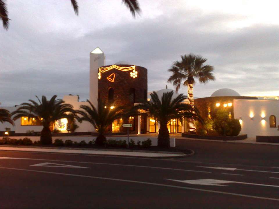 Hotel von aussen allsun App.-Hotel Albatros