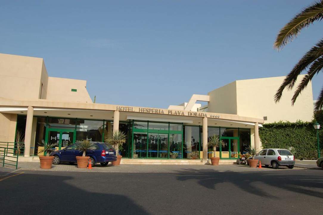 Hotelansicht von vorne Dreams Lanzarote Playa Dorada Resort & Spa