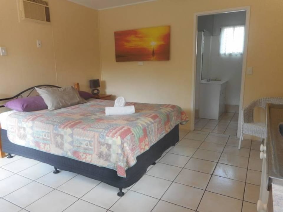 Studio Bush Village Budget Cabins