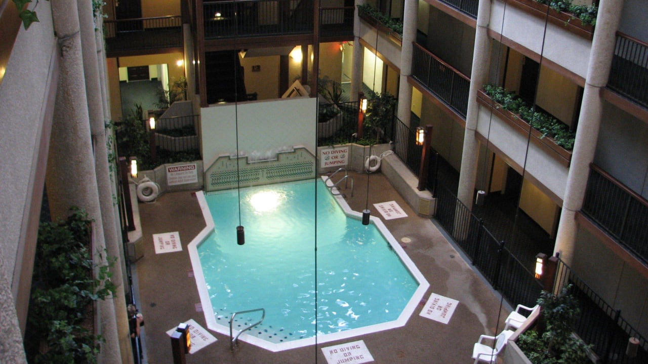 Pool Best Western Hotel Atrium North