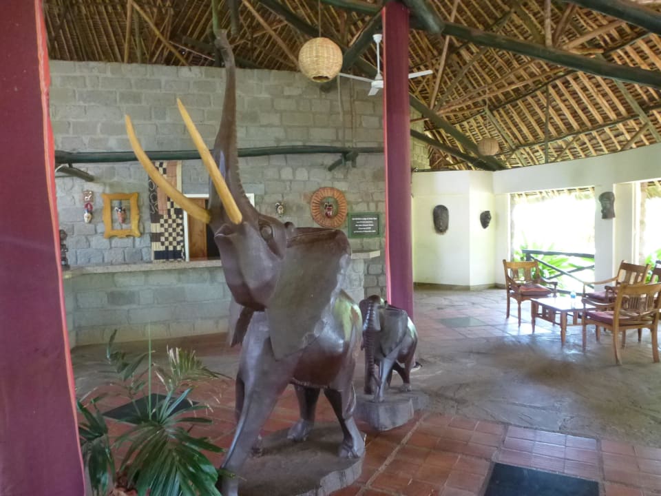 Check In Bereich Voi Wildlife Lodge