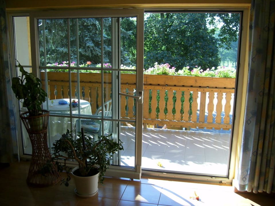 Vom Wohnzimmer zum Balkon Pension Goldene Höhe