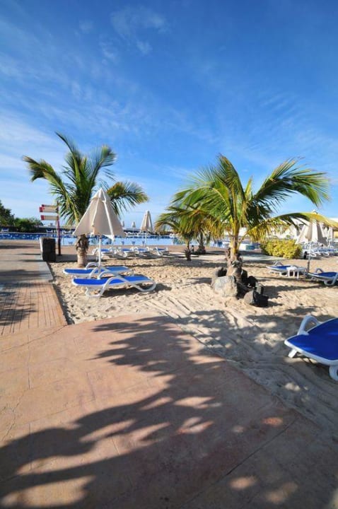 Kleiner Strandbereich im Hotel Hotel Costa Calero