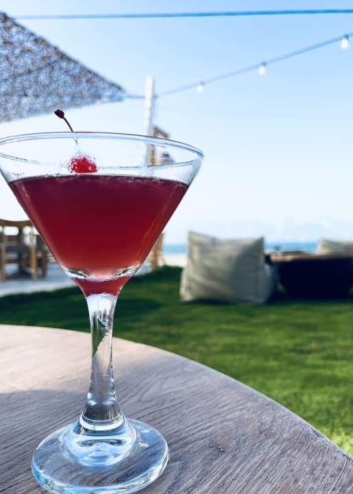 Gastro Enorme Maya Beach