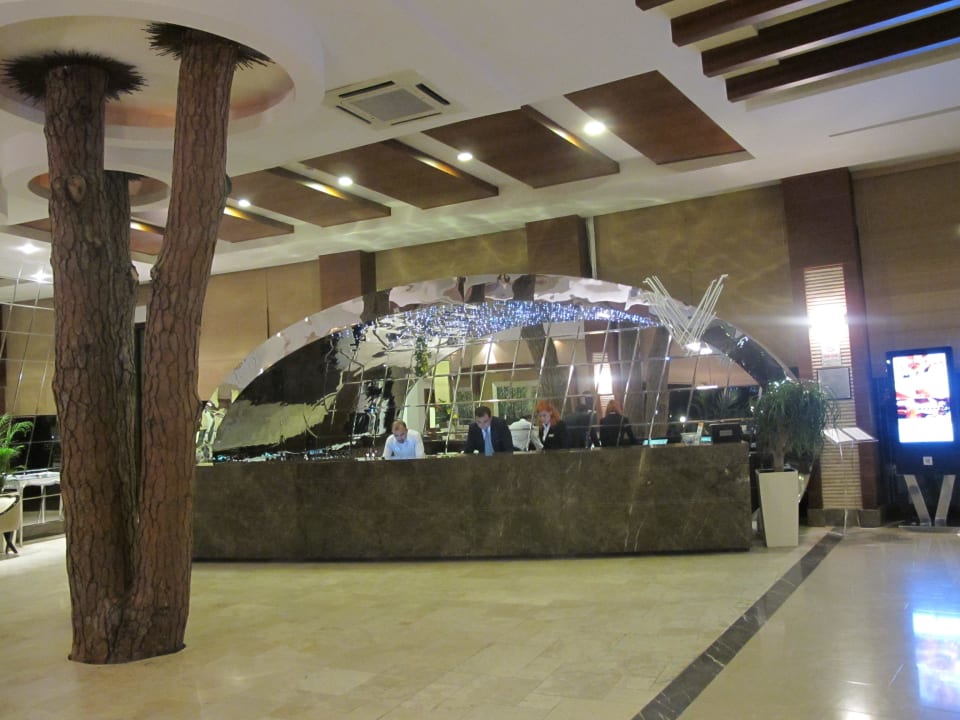 Lobby Voyage Belek Golf & Spa