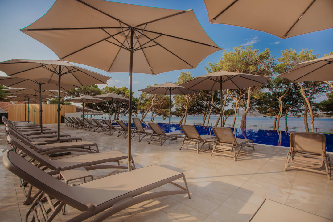 Pool Villas Arausana & Antonina